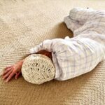 介護施設で転倒した高齢者