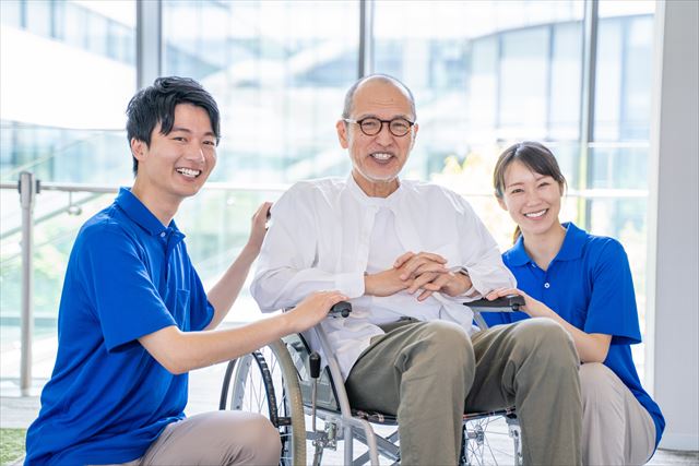 介護施設の入居者と介護職