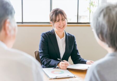 【教えて！】介護のアセスメントとは？アセスメントシートの書き方についても解説