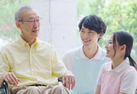 【教えて！】介護のコミュニケーションの重要性とは？高齢者との接し方も紹介